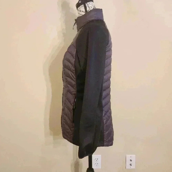 32 Degrees Purple and Black Women's Puffer Jacket - Picture 2 of 11